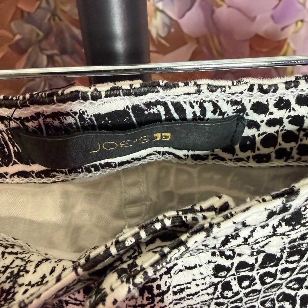 Joe's Python Print Jegging - Picture 7 of 9
